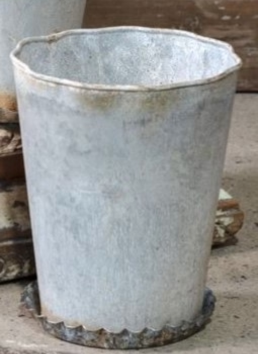 Rustic Tin Planter - Large