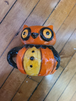 Pumpkin Peep Mug