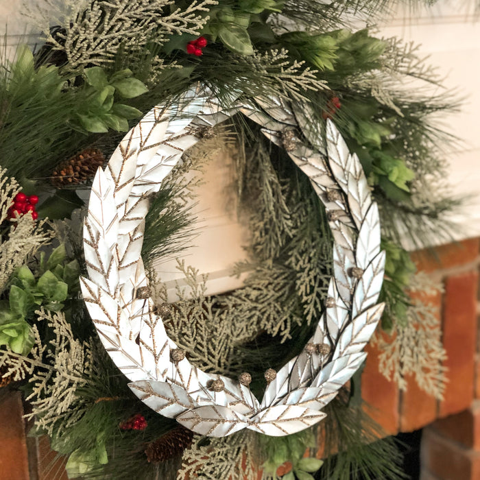 Silver Metal Berry & Leaf Wreath