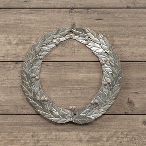 Silver Metal Berry & Leaf Wreath