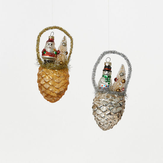 Tinsel Pinecone Scene Ornament