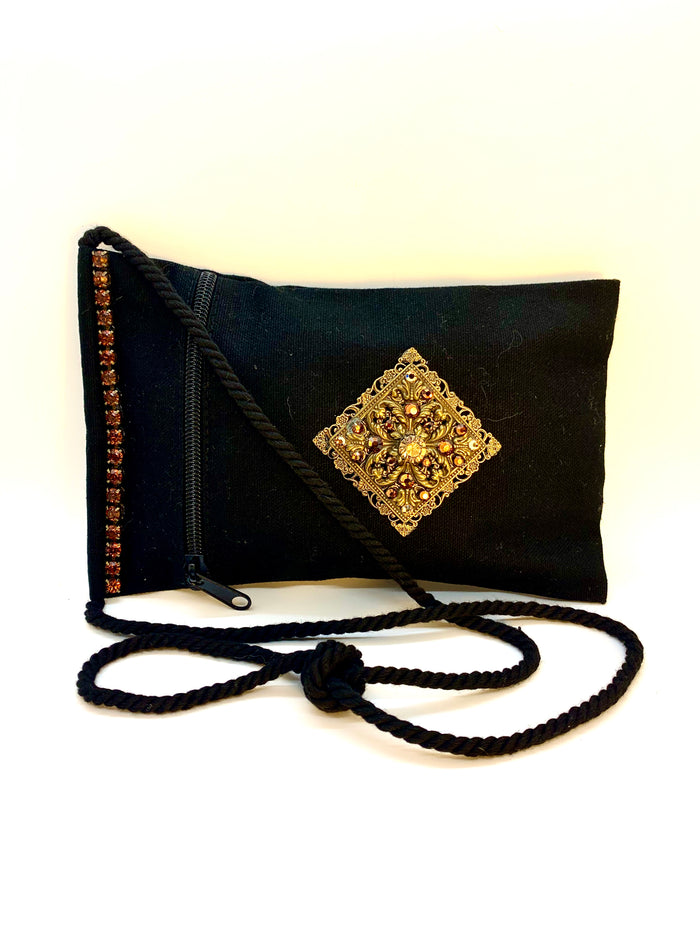 Vintage Jewelry - Black Handbag